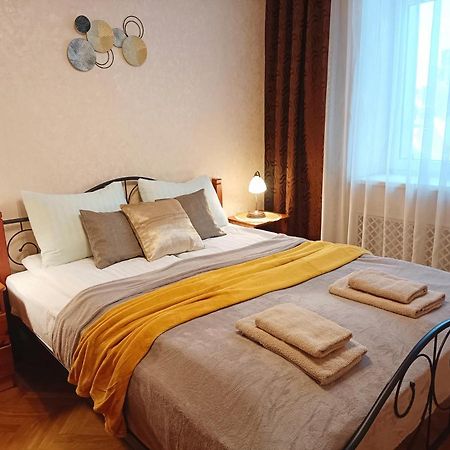 Old Town Retreat With Stunning Views 2 Bedroom Apartment Nearby The Church Of Saint Peter 里加 外观 照片