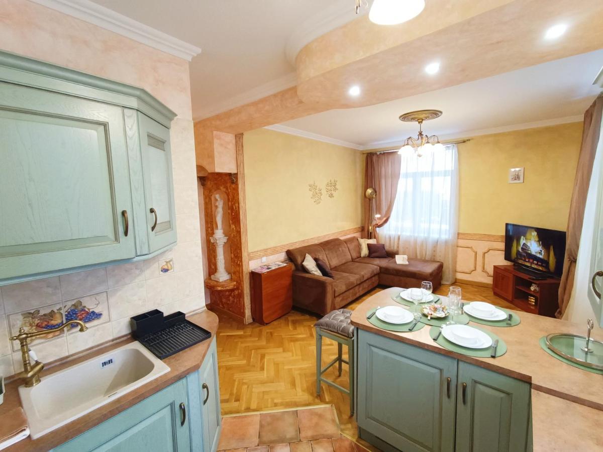 Old Town Retreat With Stunning Views 2 Bedroom Apartment Nearby The Church Of Saint Peter 里加 外观 照片