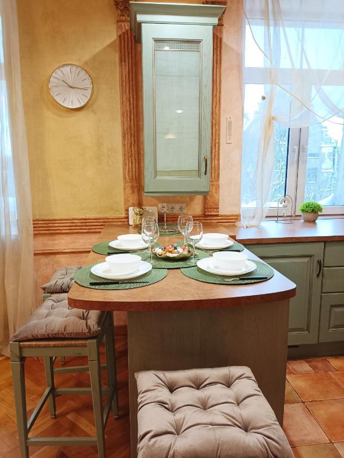 Old Town Retreat With Stunning Views 2 Bedroom Apartment Nearby The Church Of Saint Peter 里加 外观 照片