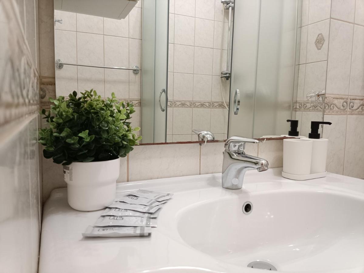 Old Town Retreat With Stunning Views 2 Bedroom Apartment Nearby The Church Of Saint Peter 里加 外观 照片