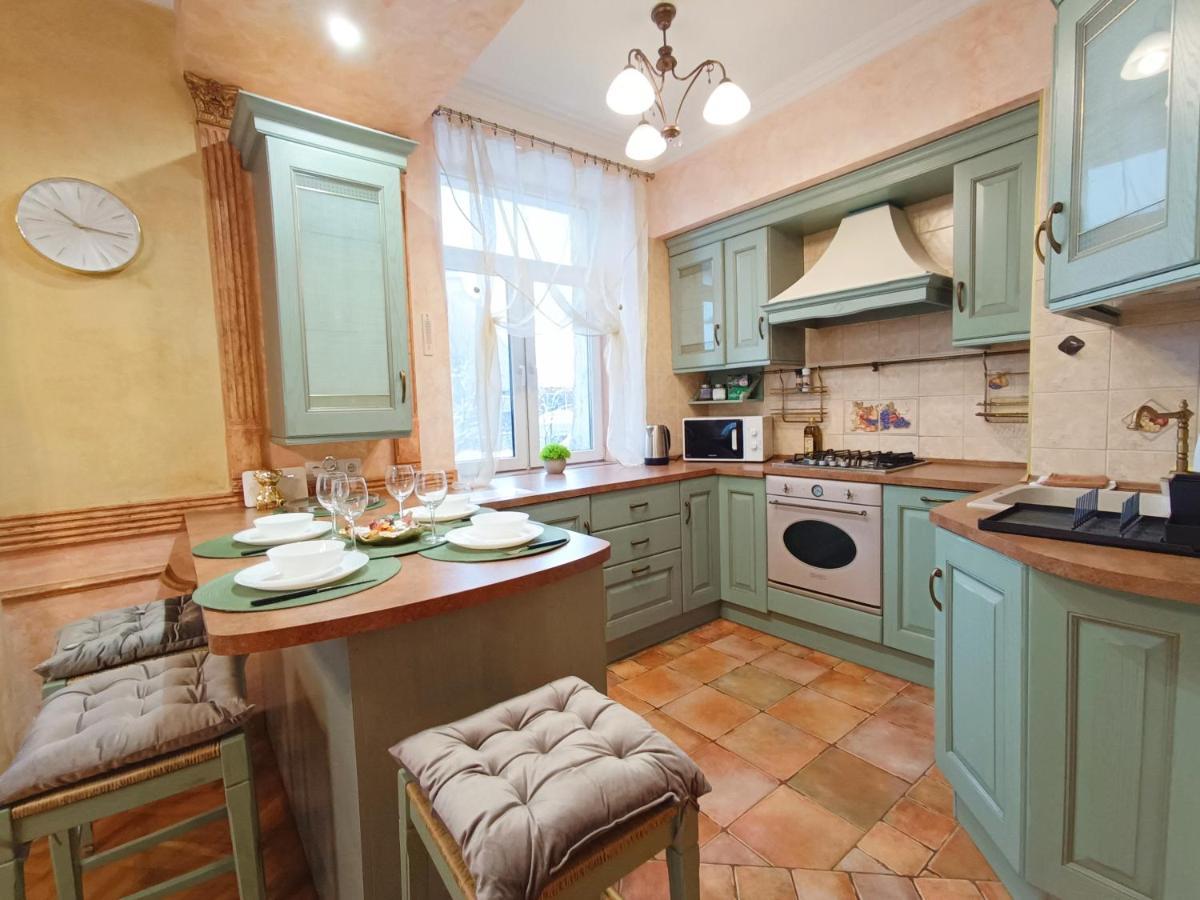Old Town Retreat With Stunning Views 2 Bedroom Apartment Nearby The Church Of Saint Peter 里加 外观 照片